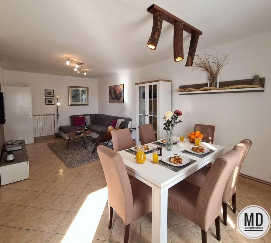 PUY Apartment Valery מראה חיצוני תמונה